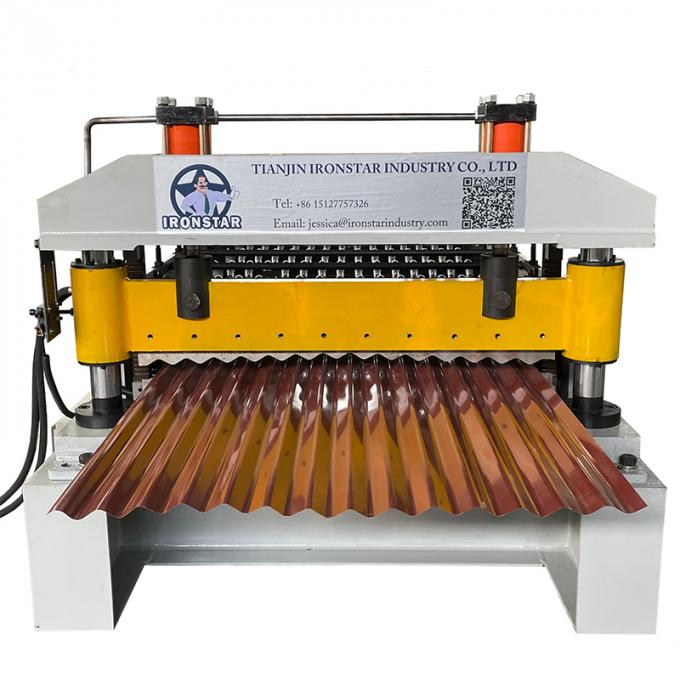 Petit pain couvrant ondulé formant la machine