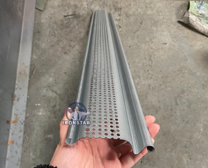 petit pain de porte de volet de trou de poinçon formant la machine 1